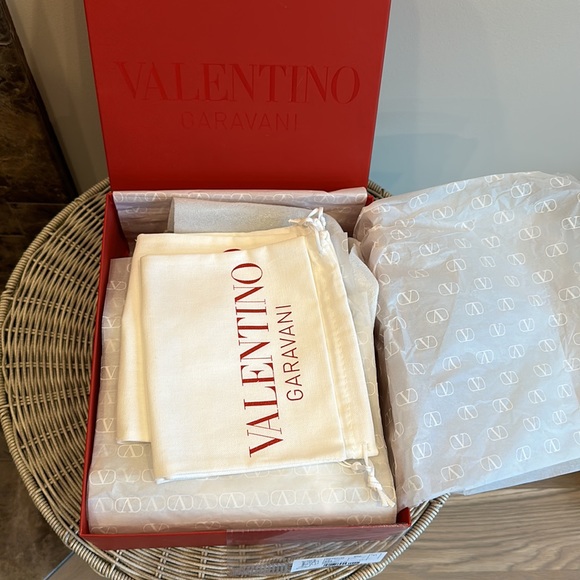 Valentino Garavani Rockstud 90mm Ankle-strap Sandals - Picture 9 of 11